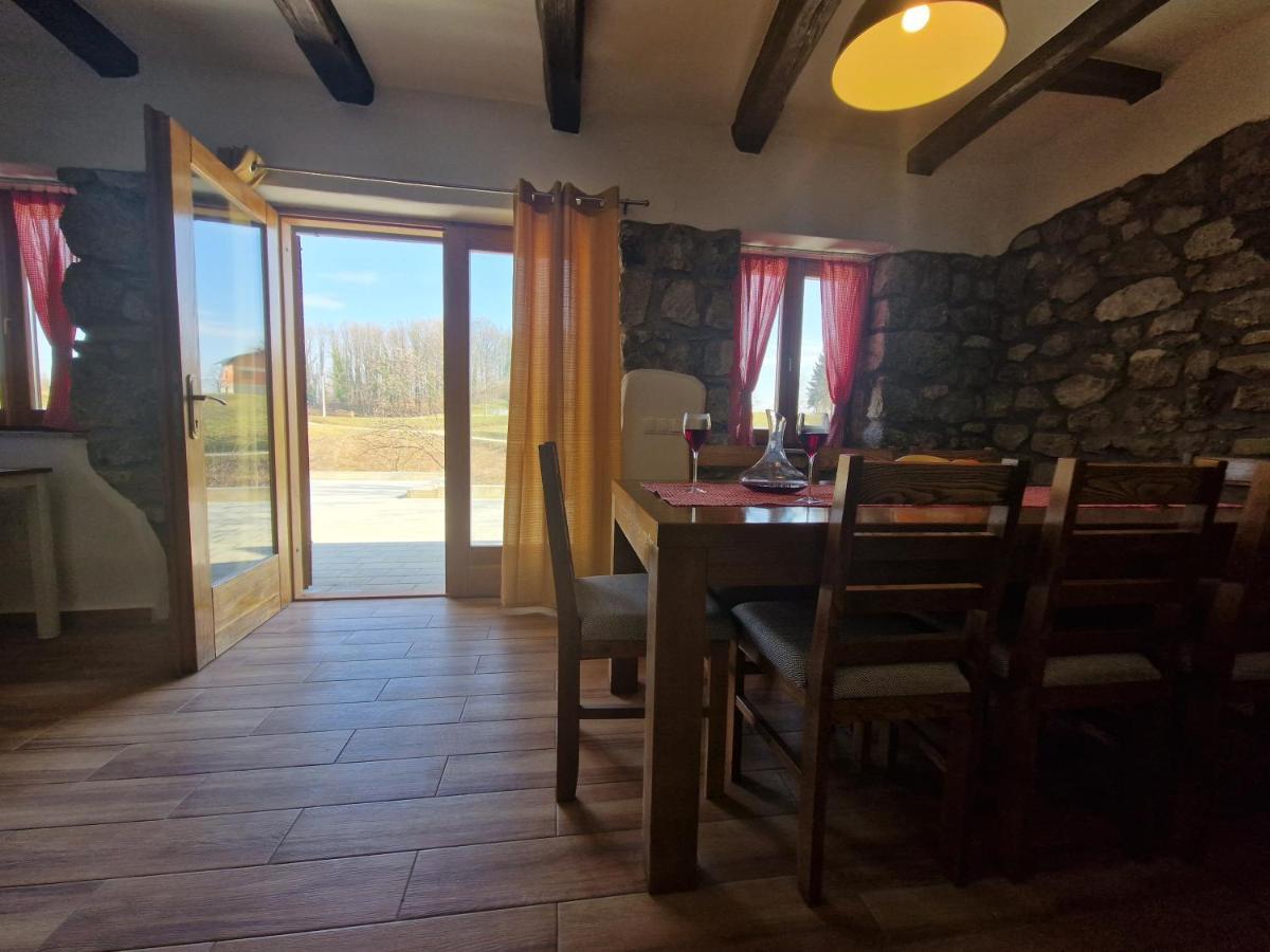 Ruralna Kuca Za Odmor Villa Pozun Ozalj Exterior foto