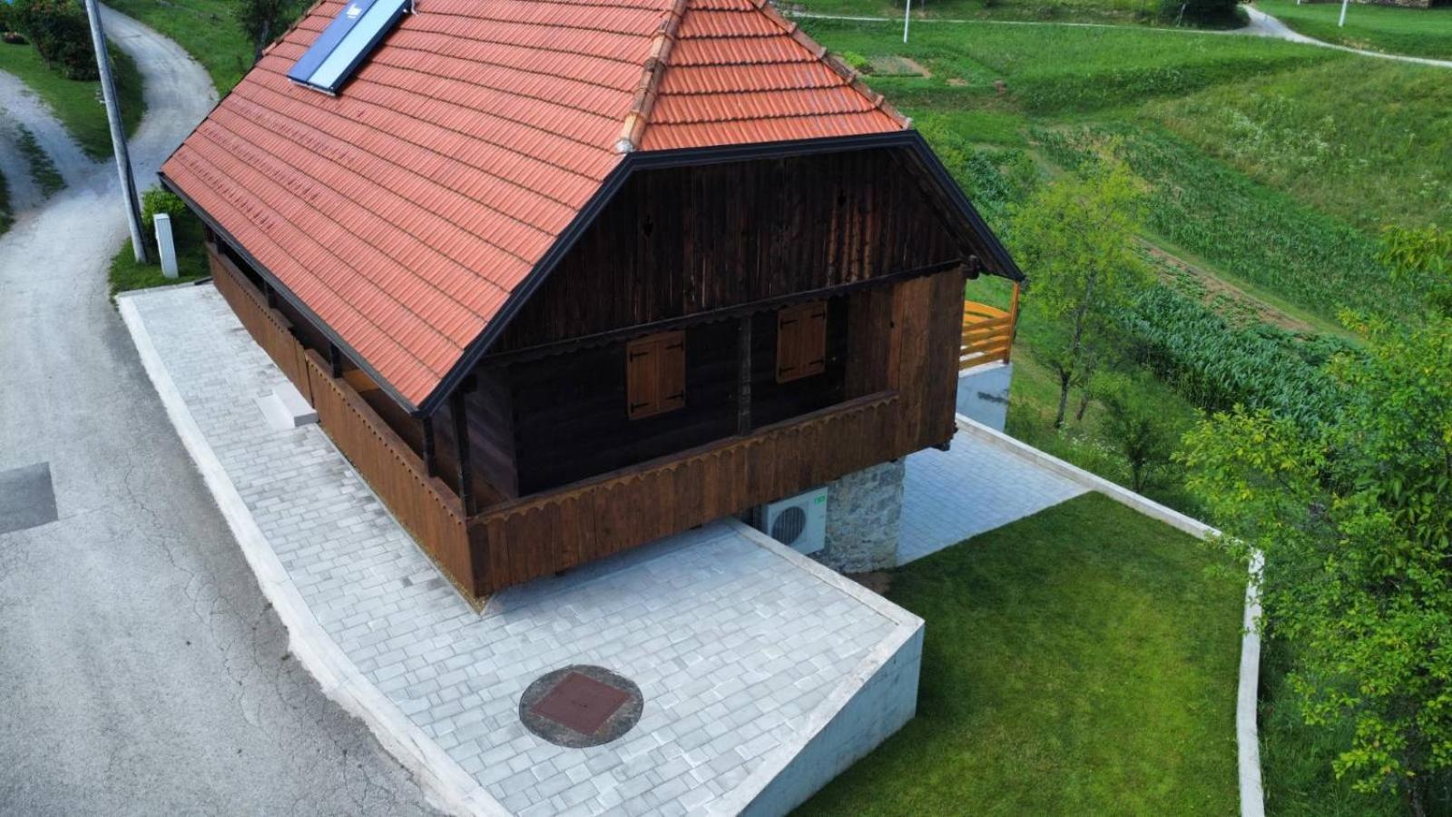 Ruralna Kuca Za Odmor Villa Pozun Ozalj Exterior foto